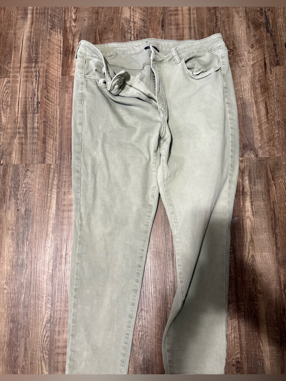 American eagle Jeggings 18 short